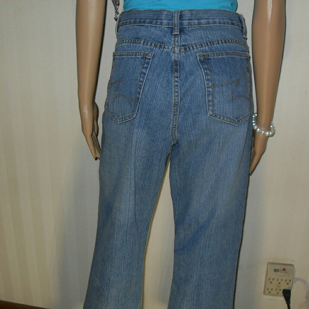 Zena Jeans - Picture 4 of 4
